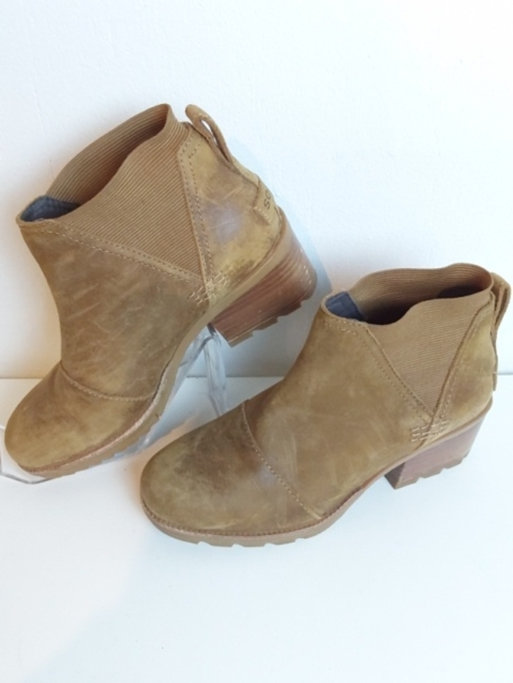 Sorel| Cate Chelsea Ankle Booties Distressed Tan Leather Slip-On Heeled Boot 5